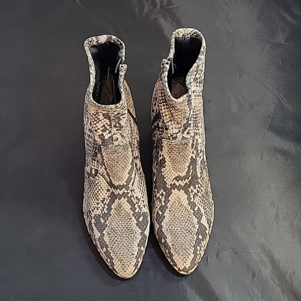 Marc Fisher Pointed Toe Mfleave Snake Print Zip A… - image 4